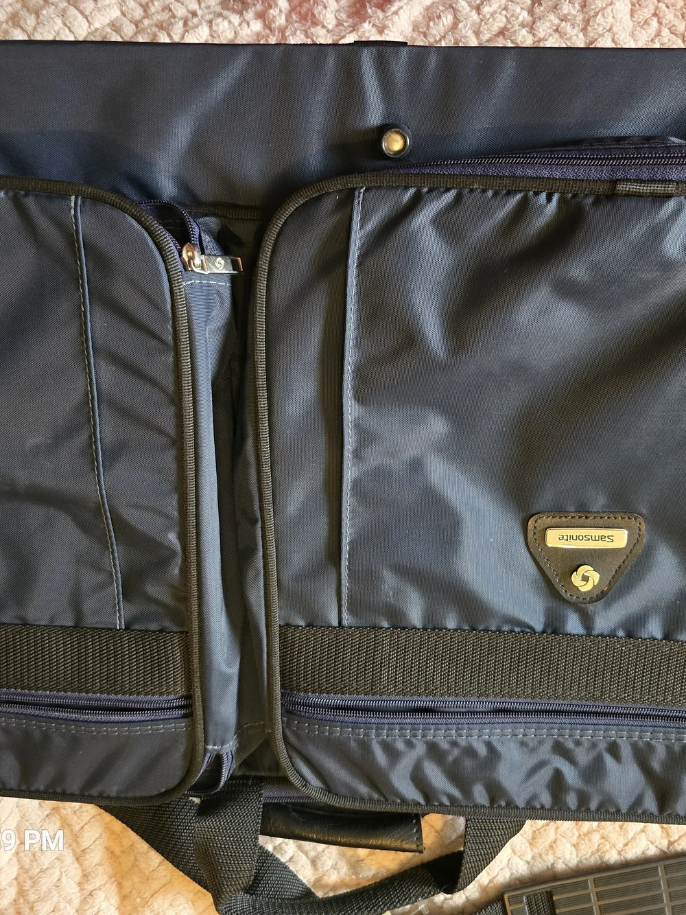 Classic, ultra-durable vntg Dark Navy Laptop Briefcase with Dual Front Pockets